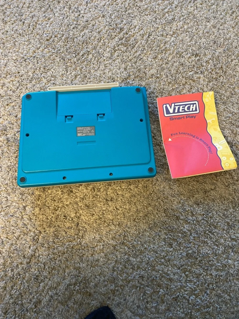 Vintage 1993 VTech Talking Whiz kid notebook
Preowned 
Works well - Picture 5 of 5